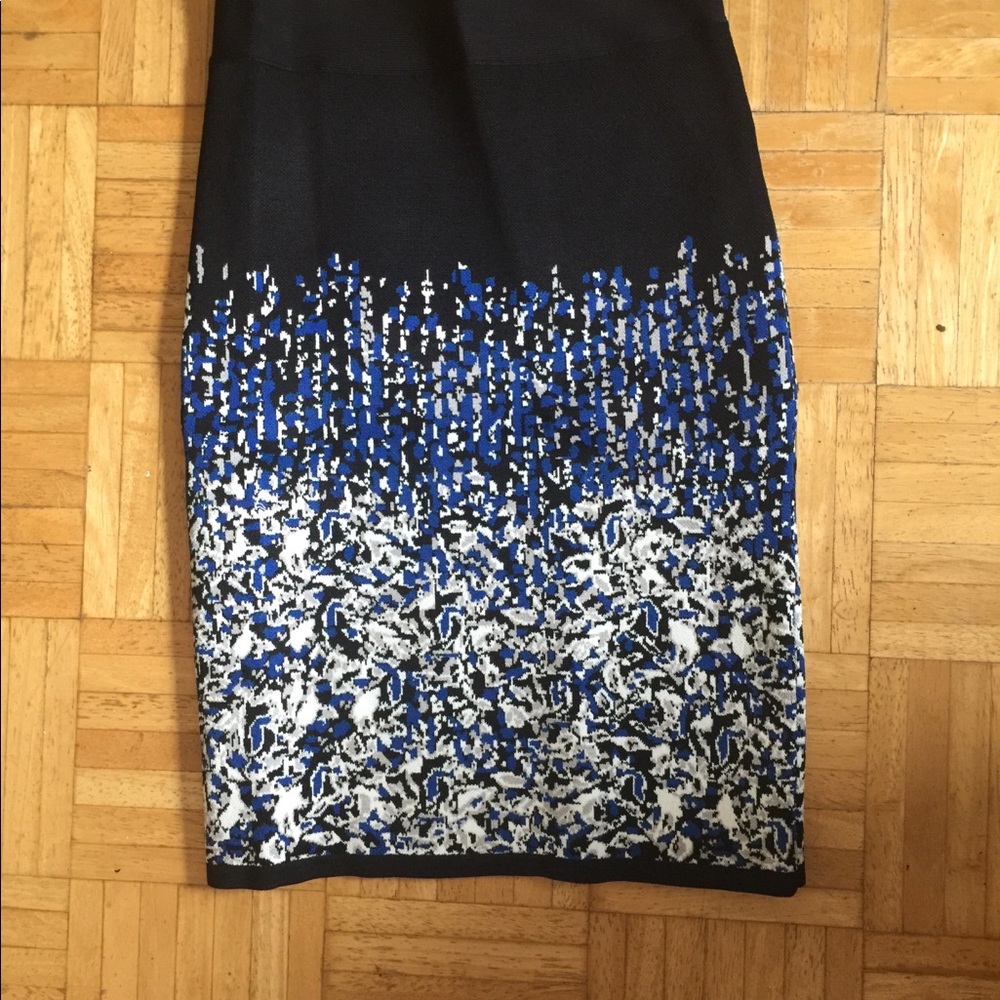 BCBG MAXAZARIA BODYCON SKIRT BNWOT SMALL